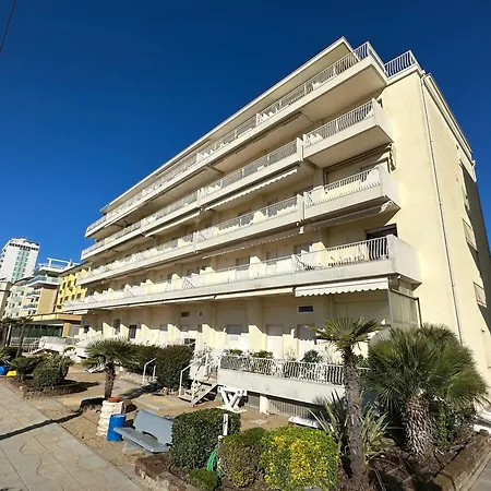 Appartamento Airone Mare-residence Grifone 107e108, Fronte Mare, Piscina